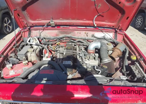 2001 Jeep Cherokee Sport z USA, uszkodzony, nr VIN 1J4FT47S81L535250